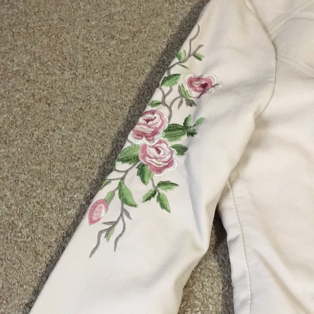 Jacket - Picture 2 of 6